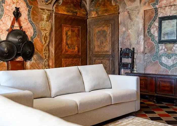 Historical dwelling in Palazzo Terzi